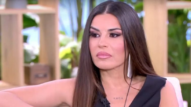 Χριστίνα Κολέτσα: &quot;Ήταν αδύνατον να κρατήσω το παιδί - Η σχέση τελείωσε αλλά αυτό ήταν το λιγότερο&quot;