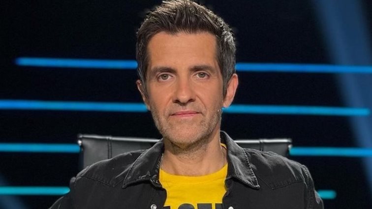 Η αποκάλυψη του Φοίβου για τραγούδι της Δέσποινας Βανδή: "Μην πας να χτίσεις το όνειρό σου πάνω στην καταστροφή κάποιου άλλου"