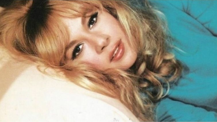 &quot;Δύο χρόνια έκανε να μου μιλήσει η Αλίκη Βουγιουκλάκη, επειδή την ξεμπρόστιασα&quot;