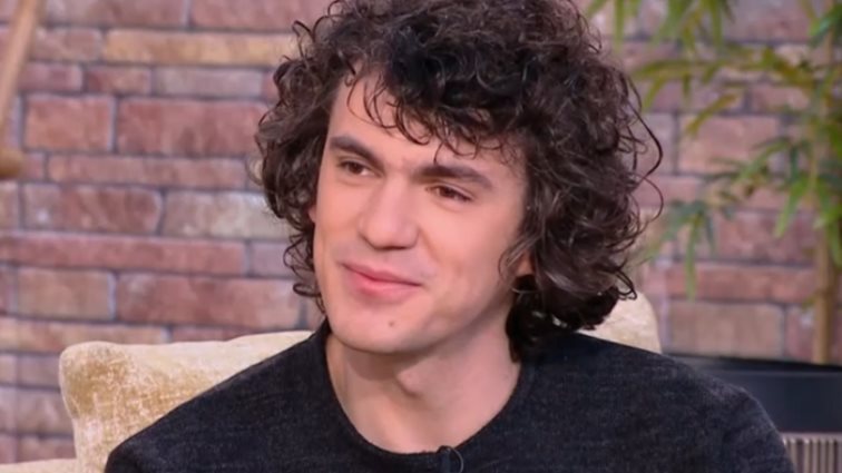 Δημήτρης Καπουράνης: "Είμαι Αλβανός για την Ελλάδα και Έλληνας για τους Αλβανούς"