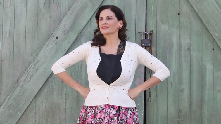 Άγριες Μέλισσες | Η Θεοφανία Παπαθωμά στο πρώτο γύρισμα της τρίτης σεζόν είναι αγνώριστη