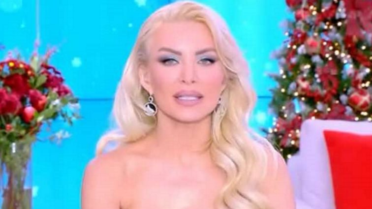 Ξεσπά η Κατερίνα Καινούργιου: "Πας και γράφεις αυτά τα πράγματα; - Με ποια λογική τόση κακία;"