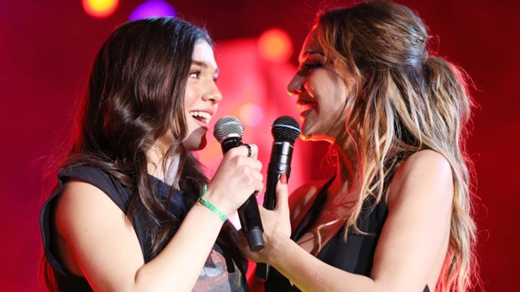 Σαν δυο σταγόνες νερό | Οι διάσημες Ελληνίδες μαμάδες που μοιάζουν εκπληκτικά με τις κόρες τους