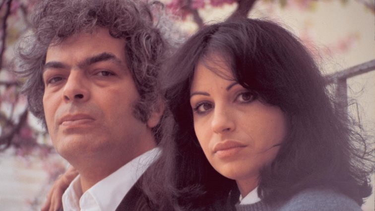 Συγκινεί η Χάρις Αλεξίου για τον Μάνο Λοΐζο: &quot;Οι φίλοι σου γερνάμε χωρίς εσένα κι ακόμη και σήμερα παίρνουμε αξία όταν διηγούμαστε στιγμές που ζήσαμε μαζί σου&quot;