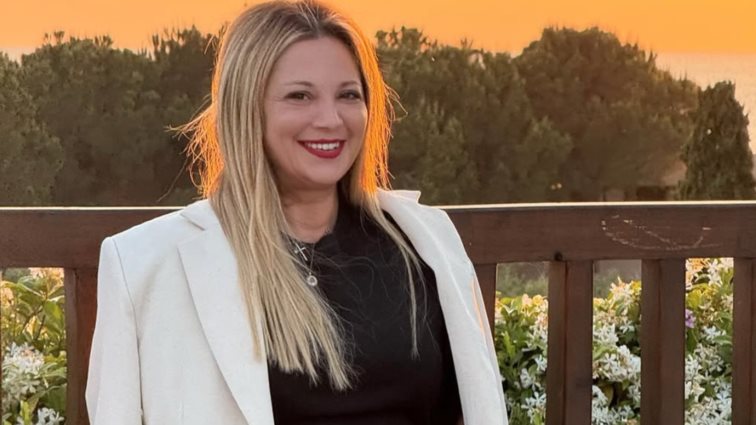 Νάνσυ Ζαμπέτογλου | Η βερμούδα της από τη Regalinas είναι το item που δεν θα βγάλεις από πάνω σου αυτήν την άνοιξη