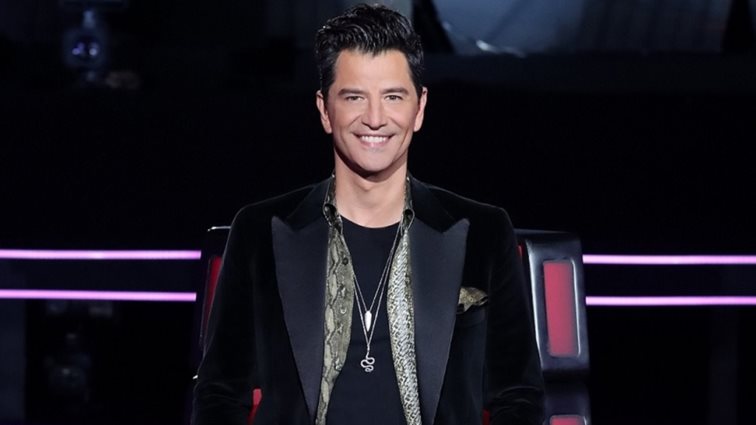 Ο Σάκης Ρουβάς αποκαλύπτει για το The Voice: "Η κυρία Βίσση και η Πάολα είναι σπουδαίες, το έχουν αποδείξει"