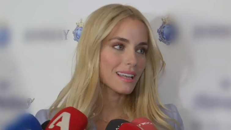 Η Δούκισσα Νομικού στις πρώτες δηλώσεις μετά την αποχώρηση από το "Πρωινό": "Ξέρω ότι έχετε πολλά να με ρωτήσετε, το καταλαβαίνω και το σέβομαι..."