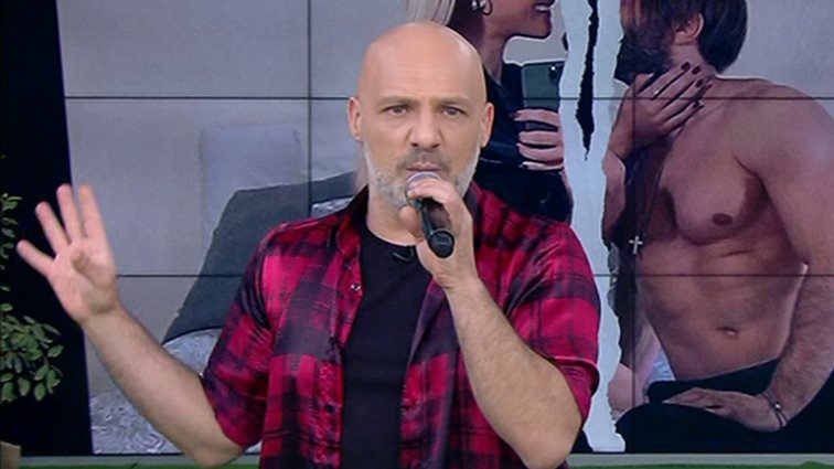 Νίκος Μουτσινάς: Το επικό τρολάρισμα on air για τον χωρισμό της Ιωάννας Τούνη