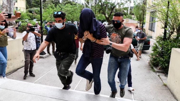 Δίωξη για... &quot;πλημμέλημα&quot; στον 22χρονο σάτυρο της Νέας Σμύρνης