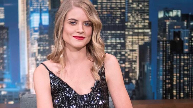 Δανάη Μιχαλάκη : Η «Δρόσω» από τις Άγριες Μέλισσες μιλά πρώτη φορά &amp; αποκαλύπτει τι θα γίνει στα επόμενα επεισόδια