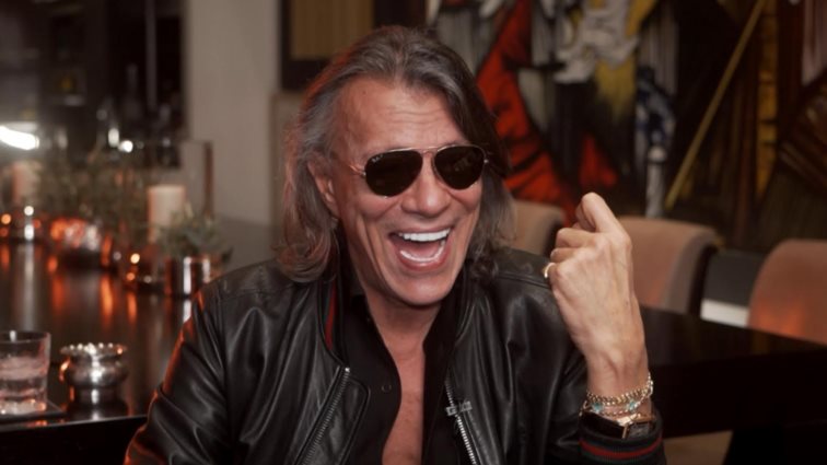 Μήπως είναι η στιγμή να μιλήσουμε ανοιχτά για τον Ηλία Ψινάκη;