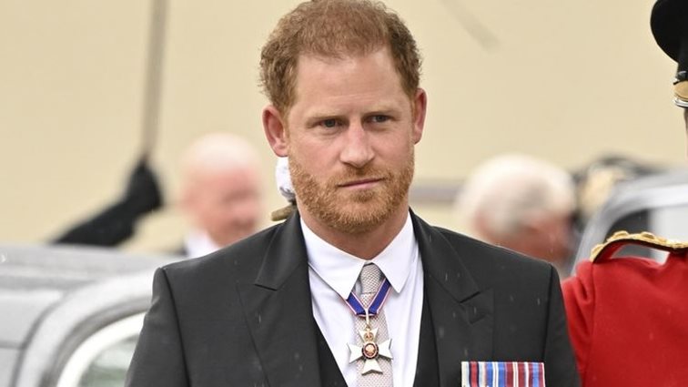 Επιστροφή στο Λονδίνο για τον πρίγκιπα Harry