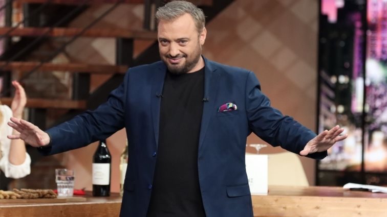 Σάββατο με φίλους | Με αυτούς τους... φίλους θα περάσει το Σαββατόβραδο ο Χρήστος Φερεντίνος