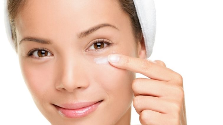 Αυτή είναι η καλύτερη κρέμα ματιών κατά των σημαδιών γήρανσης