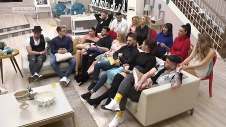 Power of Love: Η αυξητική στήθους της Ολυμπίας &amp; οι αντιδράσεις των συμπαικτών της