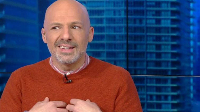 Νίκος Μουτσινάς: Η παρέμβαση του Αλέξη Γεωργούλη στην εκπομπή είναι ό,τι πιο αστείο είδες σήμερα | Δείτε το video