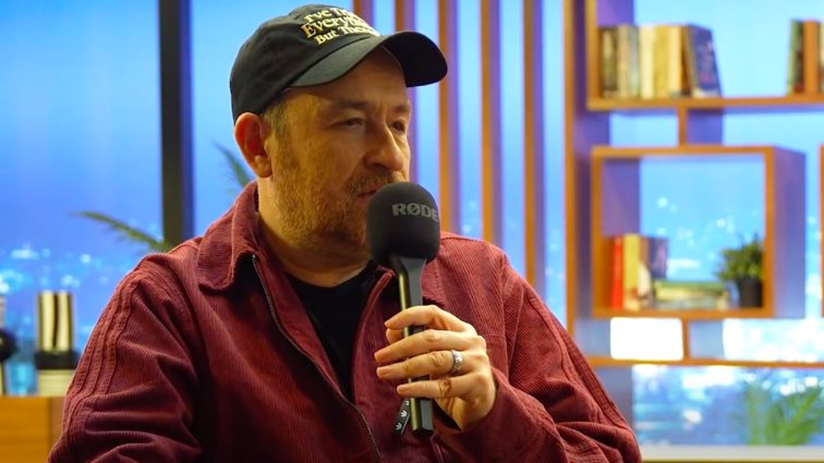 Θέμης Γεωργαντάς: "Μπαίνω και αρχίζω να ουρλιάζω: Βγείτε έξω όλοι - Γυρνάω και βλέπω τον Σάκη Ρουβά"