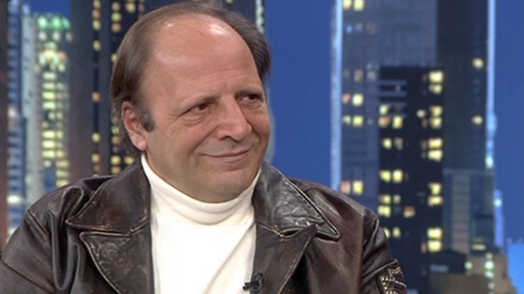 Ο Δημήτρης Αποστόλου αποκαλύπτει το σενάριο του τρίτου κύκλου των &quot;Δυο Ξένων&quot; που δεν είδαμε ποτέ!