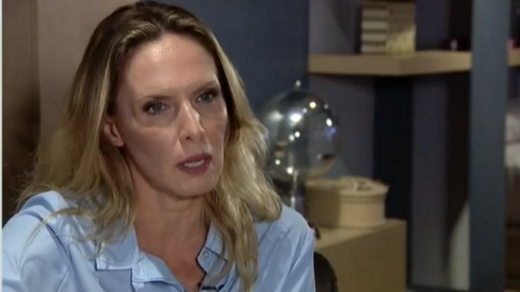 Η Εβελίνα Παπούλια &amp; η κακή σχέση με τη δέσμευση: &quot;Και οι δυο γάμοι που έκανα ήταν καταστροφή&quot;