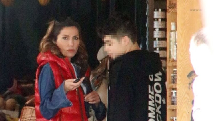 Ο γιος της Δέσποινας Βανδή, Γιώργος Νικολαΐδης μεγάλωσε – Σπάνια εμφάνιση με τη Μελίνα Νικολαΐδη