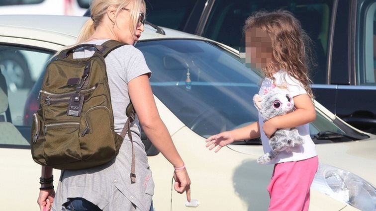 Πέγκυ Ζήνα: Στη Θεσσαλονίκη με την κόρη της: Φωτογραφίες