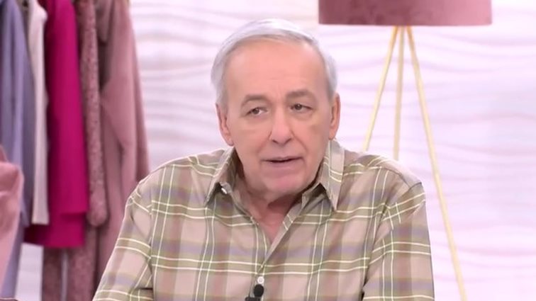 Έξαλλος ο Ανδρέας Μικρούτσικος για όσα βίωσε: "Έμεινα 14 ώρες χωρίς ρεύμα"