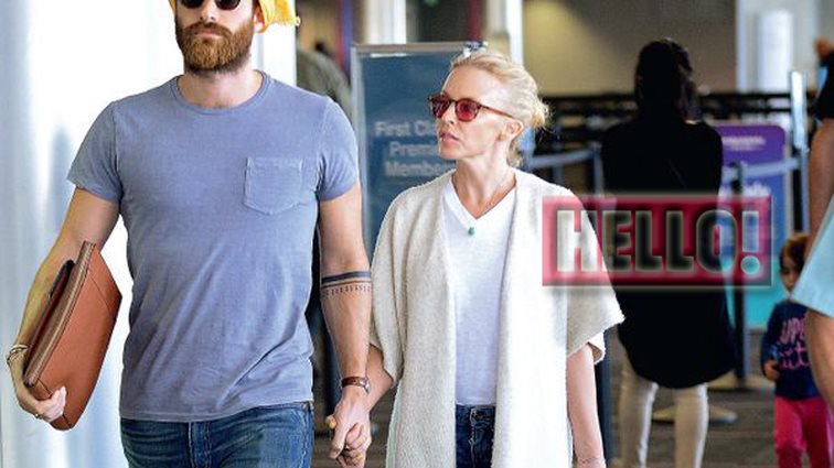 Κάιλι Μινόγκ - Τζόσουα Σας: Διακοπές στη Σίφνο λίγο πριν το μυστικό γάμο τους τον Ιούλιο στην ιταλία