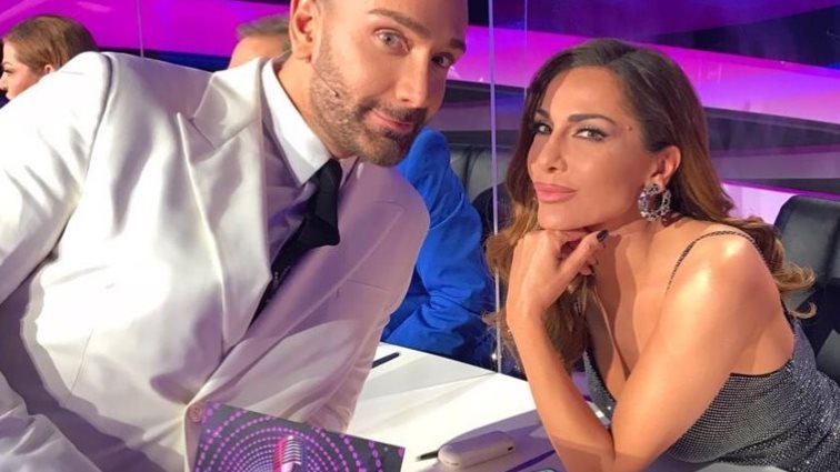 J2US | Η Δέσποινα Βανδή μοιράζεται πλάνα από τα παρασκήνια του trailer μαζί με τον Νίκο Κοκλώνη