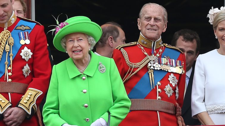 Γιατί ο πρίγκιπας Φίλιππος θα μείνει σε αναμονή μέχρι να πεθάνει η βασίλισσα Ελισάβετ