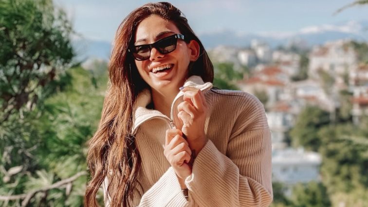 Ευρυδίκη Βαλαβάνη | Πάσχα με &quot;δεμένο&quot; χέρι - Τι συνέβη;