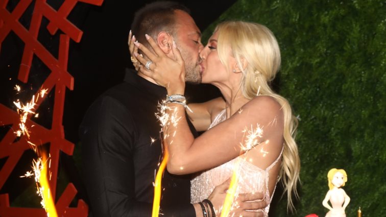 Η Κωνσταντίνα Σπυροπούλου πιο ευτυχισμένη από ποτέ στο πλευρό του Βασίλη Σταθοκωστόπουλου! Δείτε τις φωτογραφίες από το πάρτι γενεθλίων της