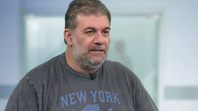 Δημήτρης Σταρόβας: Δες πόσο πολύ του μοιάζει η κόρη του