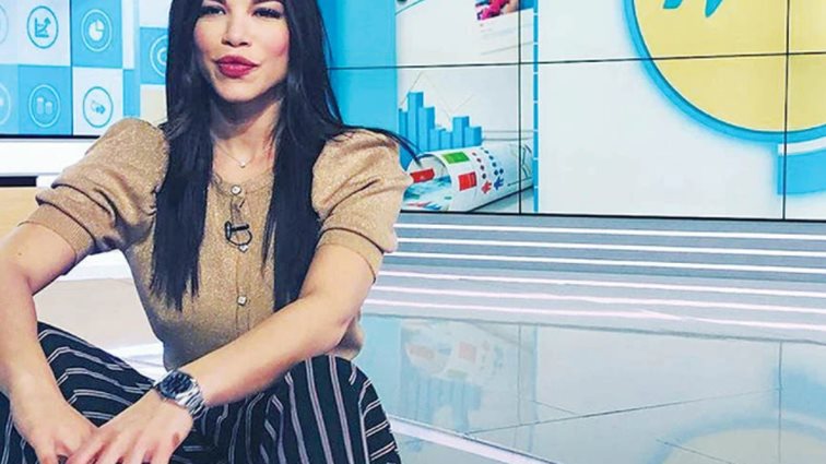 Δάφνη Καραβοκύρη : Η παρουσιάστρια του MEGA παντρεύεται πασίγνωστο φωτογράφο! Η πρόταση γάμου &amp; το μονόπετρο