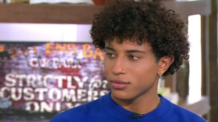 Ο Ηρακλής Τσουζίνοφ δηλώνει ερωτευμένος