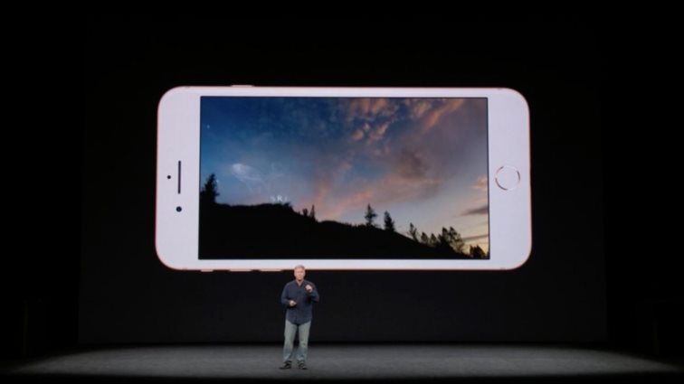 iPhone 8 &amp; 8 Plus : Μάθε τα πάντα για τα νέα διαμάντια της Apple που μόλις παρουσιάστηκαν!