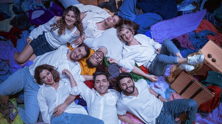 Παράταση για την &quot;Απλή Μετάβαση&quot; στο θέατρο Ακροπόλ! Όλες οι πληροφορίες