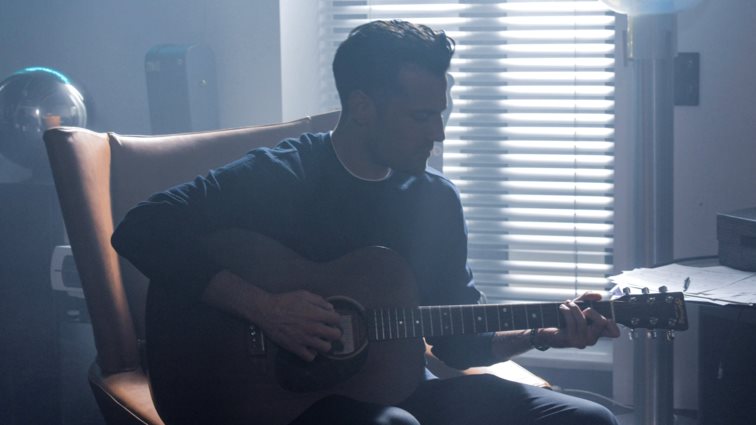 Ο Κωνσταντίνος Αργυρός μας συστήνει τον μπαμπά του!