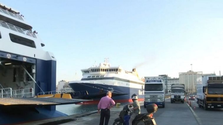 Με τι καιρό ταξιδεύουν οι αδειούχοι του Αυγούστου - Ισχυρά μελτέμια στο Αιγαίο, πού θα βρέξει