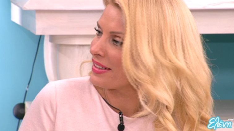 Ελένη Μενεγάκη: Παραδέχθηκε κατά λάθος τον γάμο της με τον Μάκη Παντζόπουλο!