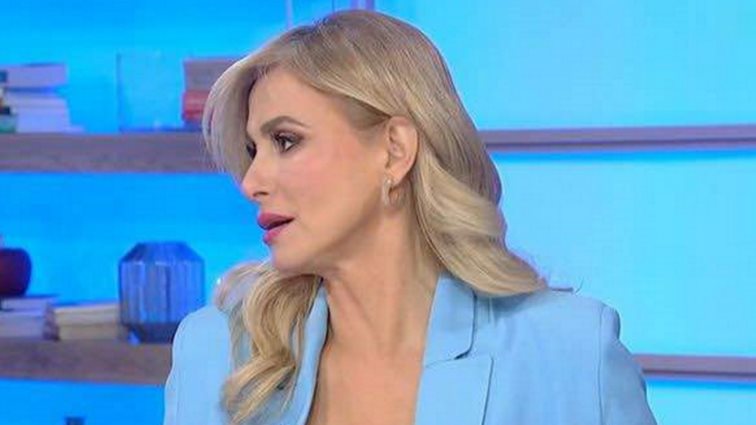 Εκνευρίστηκε η Ζωή Κρονάκη: &quot;Τι να πω ρε παιδί μου, ώρες ώρες είμαστε γαϊδούρια!&quot;