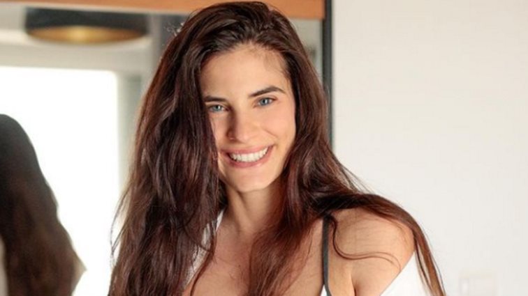 Η Χριστίνα Μπόμπα ξεκίνησε τις ετοιμασίες της βάφτισης των διδύμων