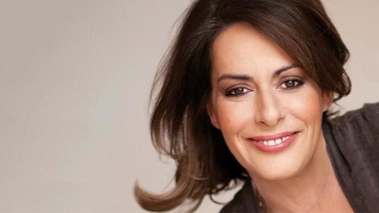 Ρίκα Βαγιάνη: Η Μανίνα Ζουμπουλάκη αποκαλύπτει: «Δεν πέρναγε καν από το μυαλό μας ότι θα πεθάνει. Μια γκομενάρα δύο μέτρα, φουλ στη ζωή;»