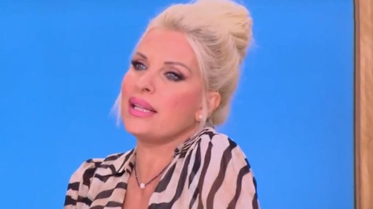 Ελένη Μενεγάκη: &quot;Πολλές φορές αισθάνομαι ενοχικά, ότι σταματάτε, γιατί εγώ έχω μια άλλη άποψη&quot;