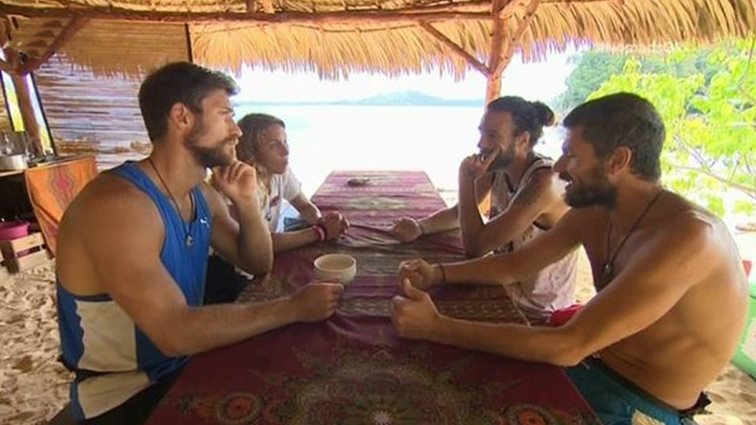 Nomads: Οι αντιδράσεις για την αποχώρηση της Αλεξανδράκη &amp; η κλίκα των Επιλέκτων