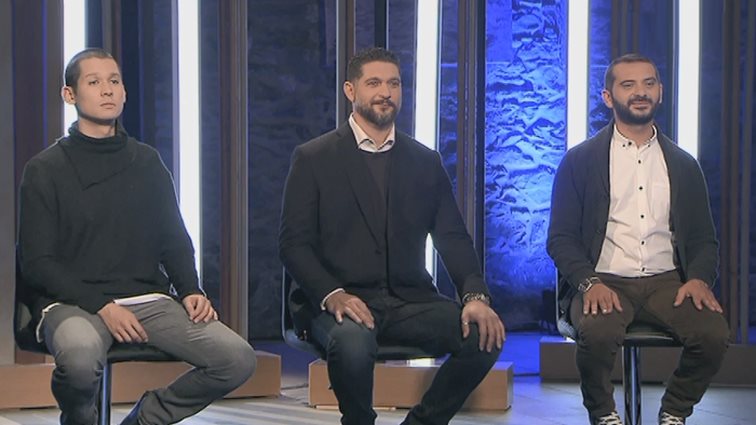 MasterChef | The Highlights #1: Η πρώτη ίντριγκα, ο διάλογος παίκτριας με τον Κοντιζά στα Ιαπωνικά &amp; η «μάχη» για την πολυπόθητη ποδιά