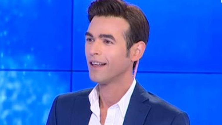 Μένιος Φουρθιώτης: Ζητά προσωπικό κομμωτή και τηλεοπτικό στούντιο στο κελί του