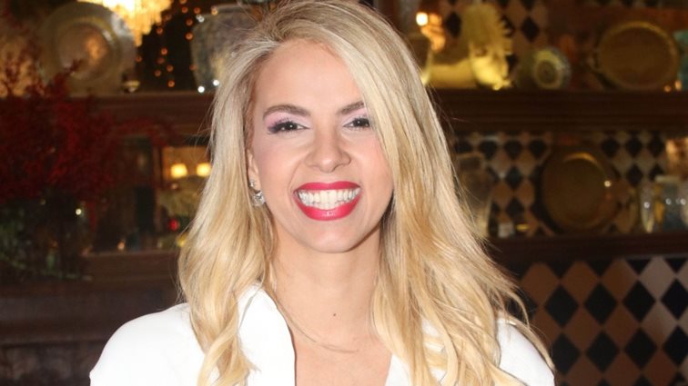 Τζένη Μελιτά: &quot;Έχει άγχος, αναλαμβάνω μια δέσμευση μπροστά τους αγαπημένους μου ανθρώπους&quot;