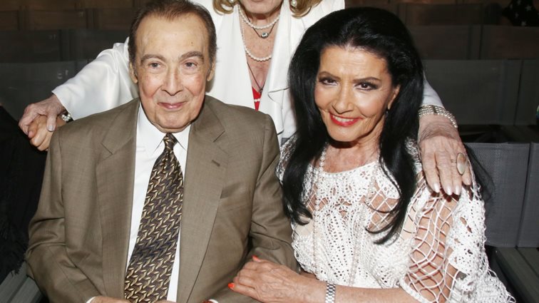 Σοκαρισμένη η Ζωζώ Σαπουντζάκη με το χαμό του Τόλη Βοσκόπουλου: "Δεν είμαι σε κατάσταση, συγνώμη"