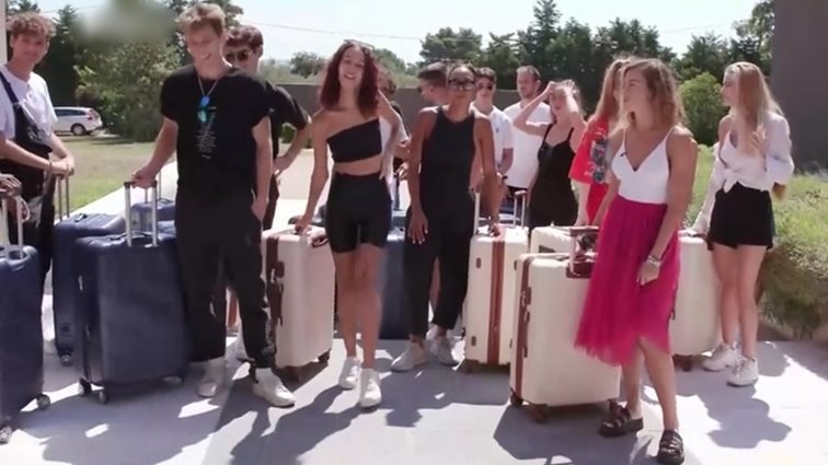 GNTM: Οι παίκτες μπήκαν στο σπίτι! Οι πρώτες αντιδράσεις, οι τσακωμοί για τα δωμάτια &amp; η ανακάλυψη του δωματίου των  &quot;FF&quot;