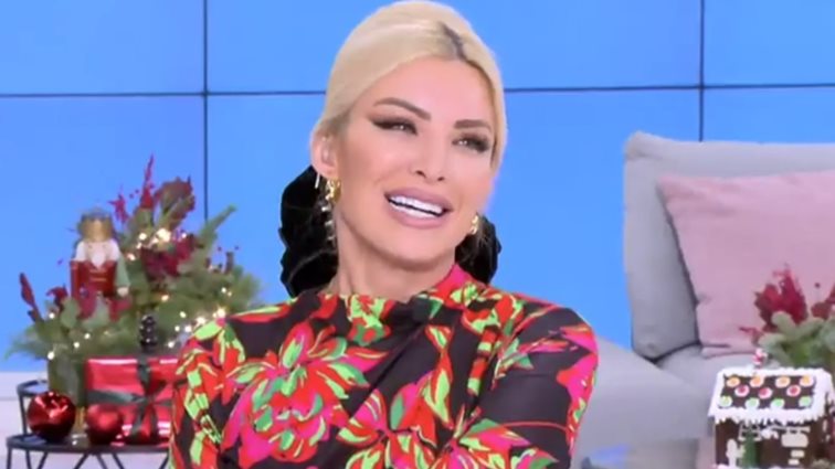 Η Κατερίνα Καινούργιου "ξετρελάθηκε" με ηθοποιό και εκείνος έκανε "ντου" στην Super Κατερίνα